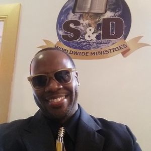 Meet your Posher, Greg